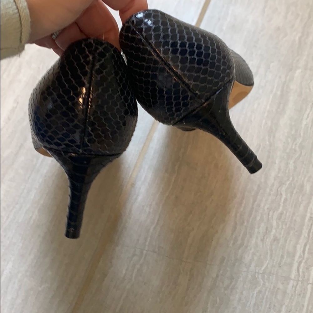 Emporio Armani navy blue mid heels - Picture 4 of 5